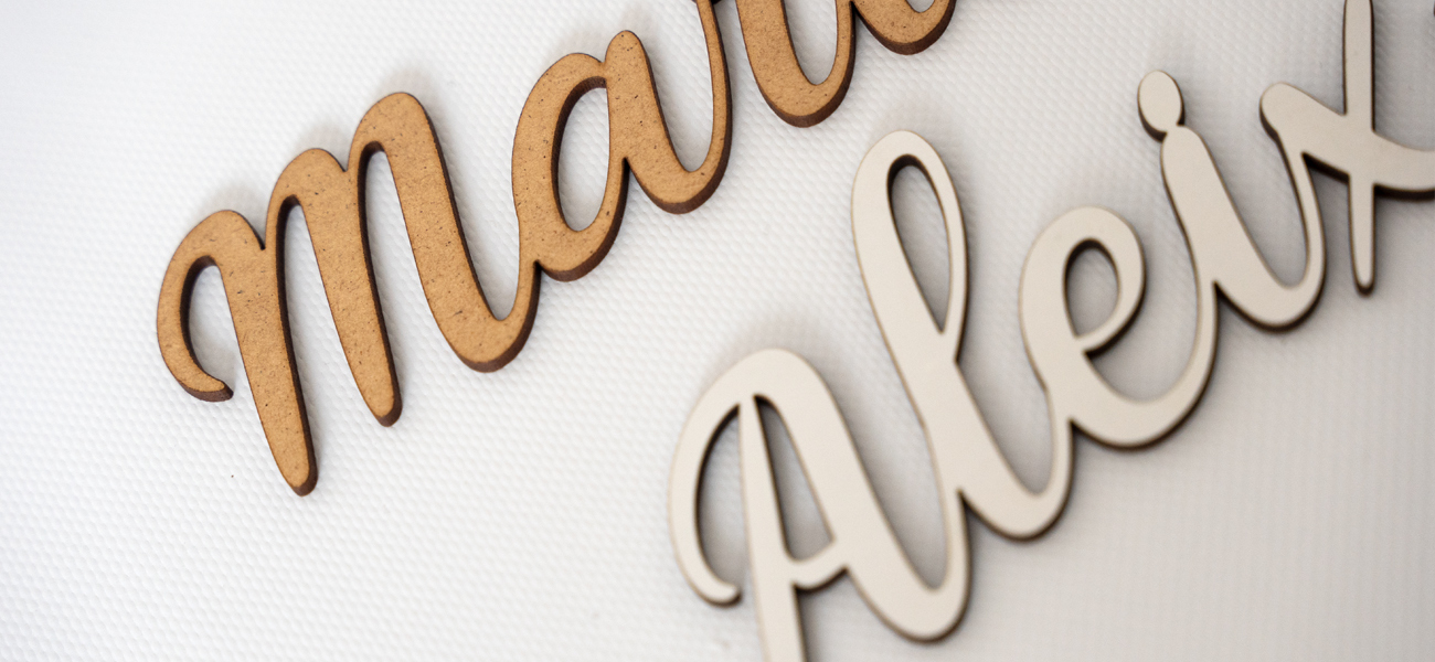 Letras de madera personalizadas para decoración de hogar y negocios, con elección de color, tipo de letra y tamaño. Rotulpro